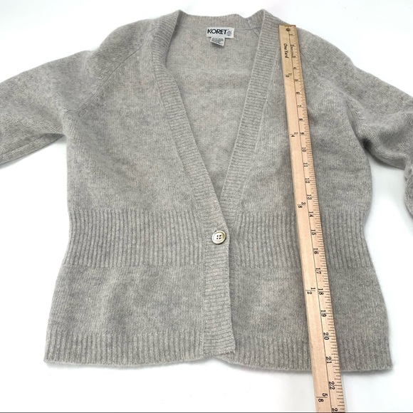 Vintage KORET 80's Gray Cardigan Lambswool/Angora Women's Size Medium - Picture 12 of 14